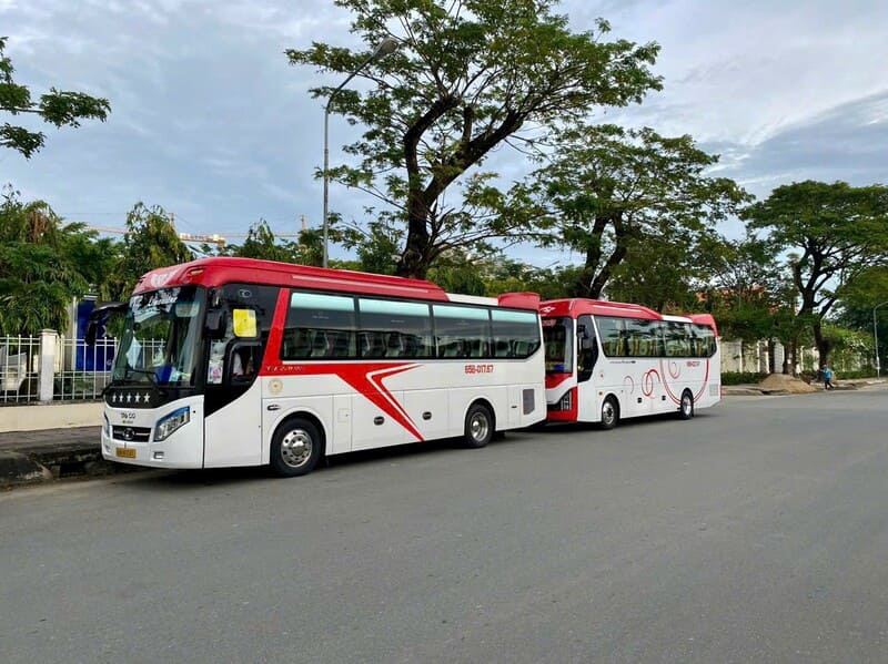 Xe 29 chỗ hiện đại, thoải mái cho đoàn khách