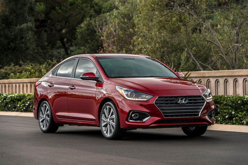 Dòng xe cho thuê tự lái phổ biến trong đó có Hyundai Accent 