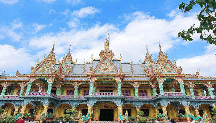 Chùa Pătum Wôngsa Som Rông (Bạc Liêu)