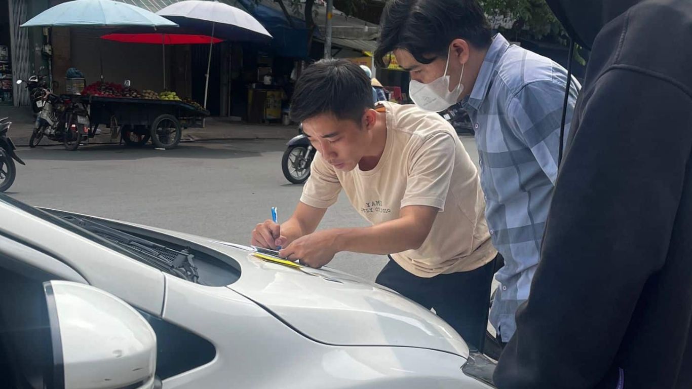Thủ tục nhận và trả xe
